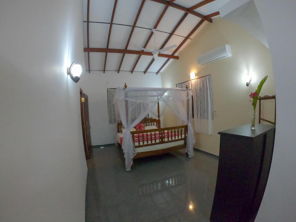 Villa Girilena Hikkaduwa Kültér fotó