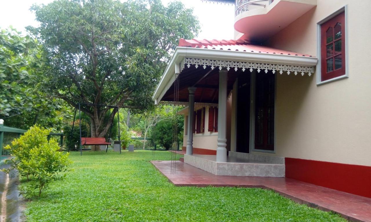 Villa Girilena Hikkaduwa Kültér fotó