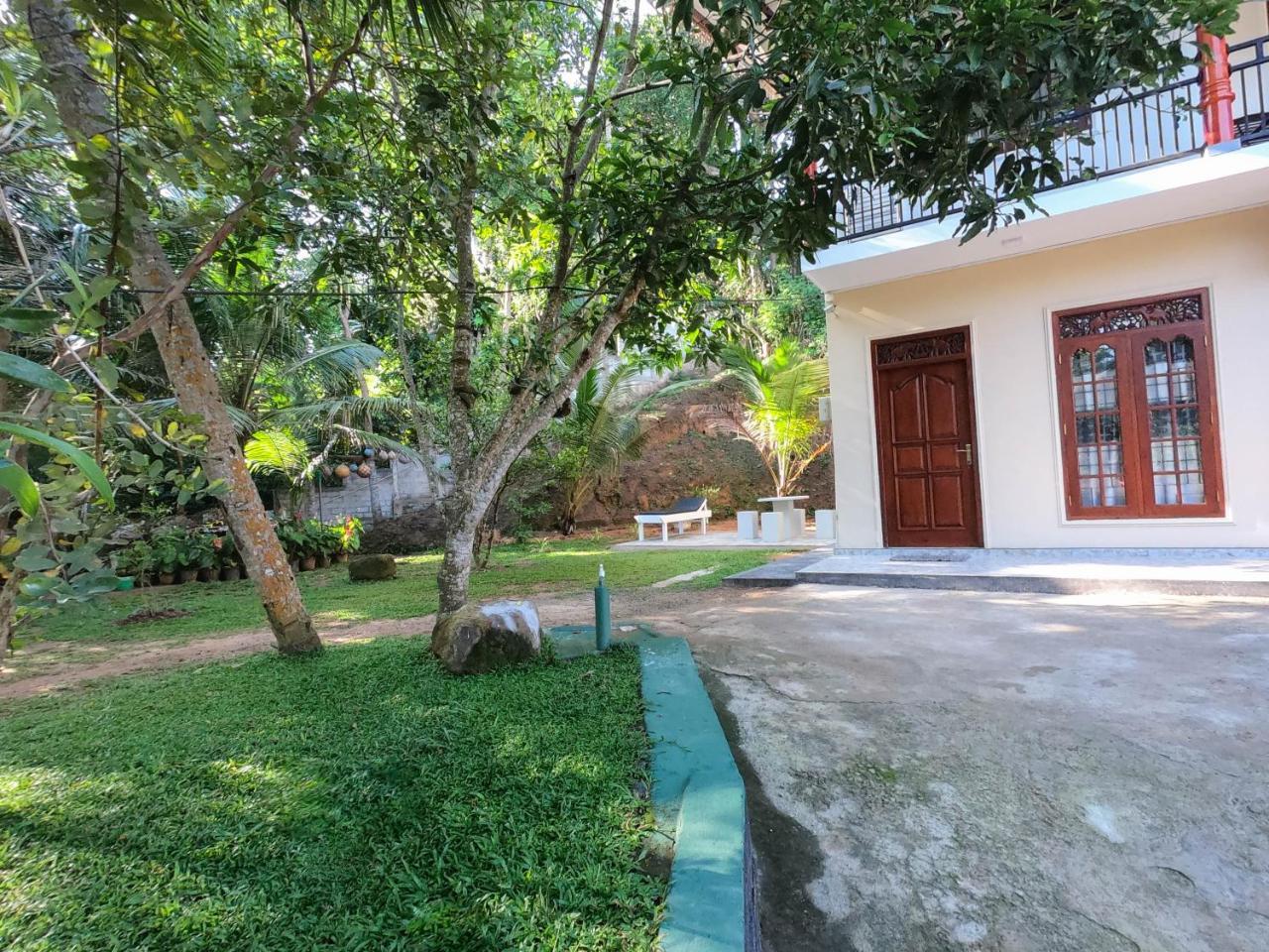 Villa Girilena Hikkaduwa Kültér fotó