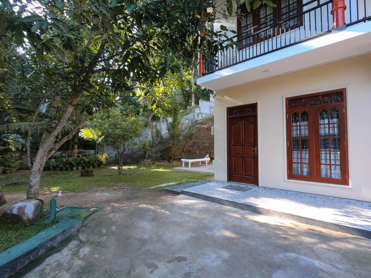 Villa Girilena Hikkaduwa Kültér fotó