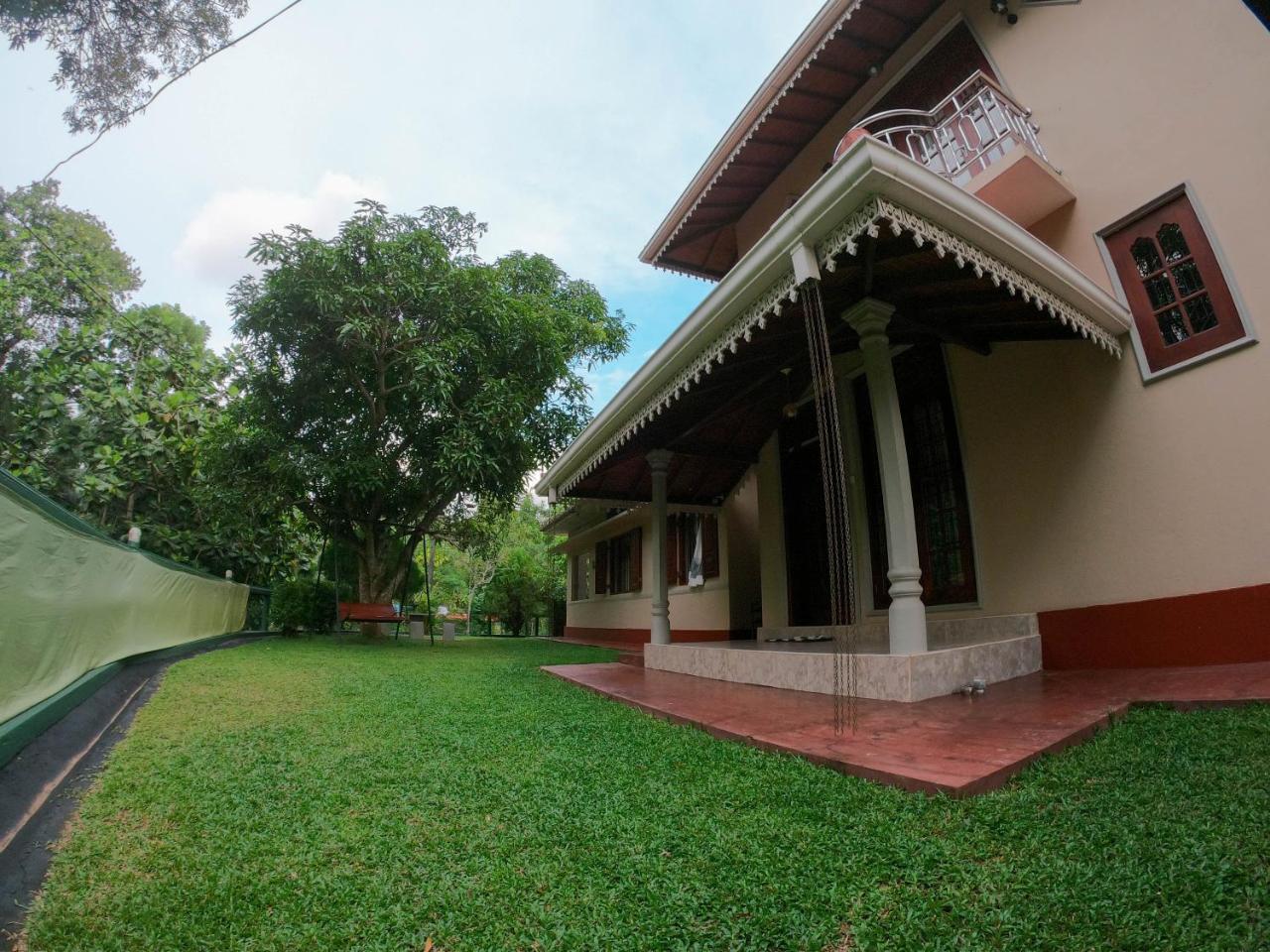 Villa Girilena Hikkaduwa Kültér fotó